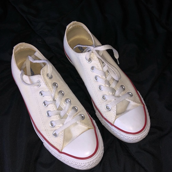 white low top converse - Picture 2 of 5